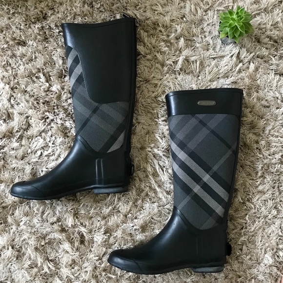Burberry Shoes - Burberry Clemence Rain Boot